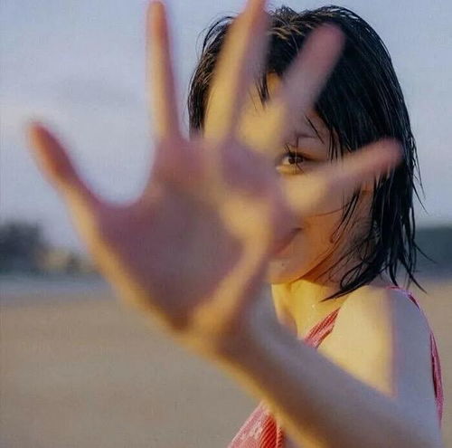 氛围感的女生微信头像有哪些