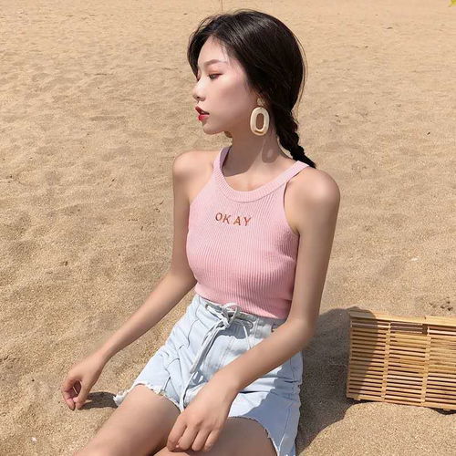 性感挂脖式吊带背心女港味ins超火字母绣花超短款chic针织打底衫