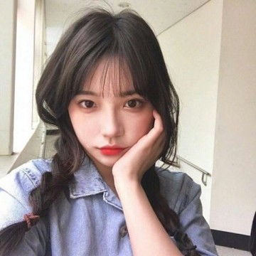 蓝色系清纯女生头像