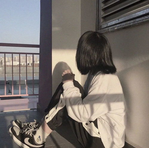 不露脸女生头像任何人都可以散但我们不能散