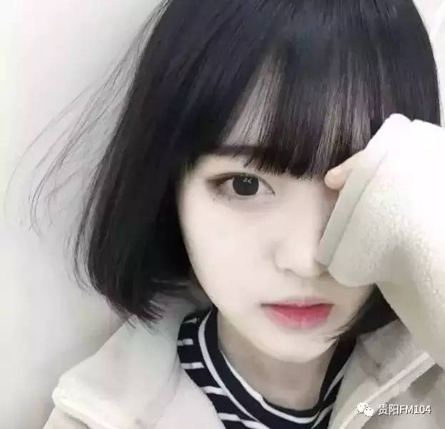 短发御姐女生头像高冷