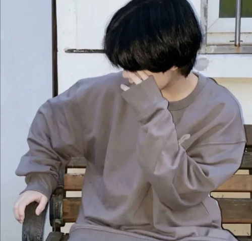 慵懒风男生头像