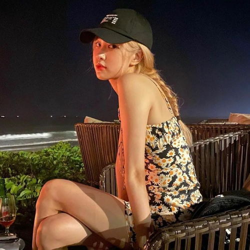 治愈系头像女生黄色裙子朴彩英