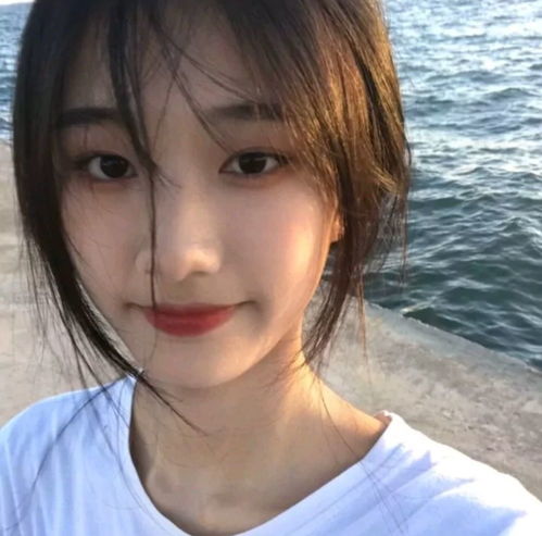 招桃花蓝色系温柔甜甜女生头像351