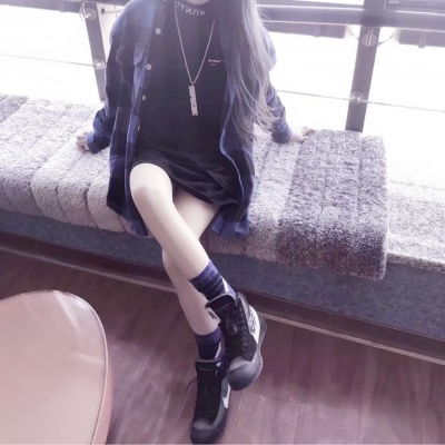 部位图头像女长腿,不露脸的高级性感风头像