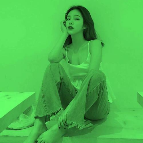 绿色头像女女生绿色头像全绿霸气