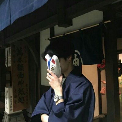 蓝色头像男生高清图片蓝色系帅气有个性
