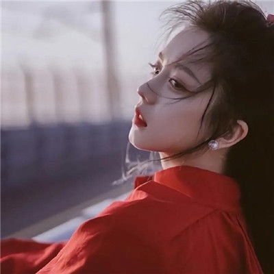 2021红色系女生好看头像做个可爱的人不问世事满心欢喜