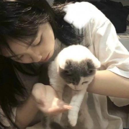 非主流女生qq头像,可爱系的美女卖萌的