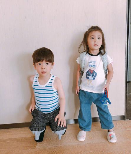 妈妈是超人3收官,贾静雯一一晒了各萌娃照片,唯独少了安迪