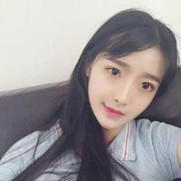 最新阳光系女生头像小清新孤独的人话别太多