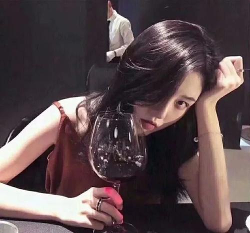 有个性高冷霸气的句子,很拽很叼很冷的句子