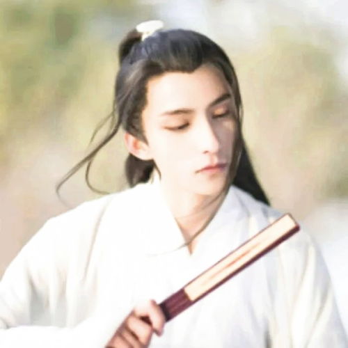 古风真人男生头像小时候词不达意,长大后言不由衷
