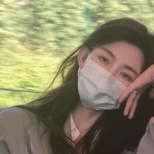 精选优质温柔小众好看的女生头像18