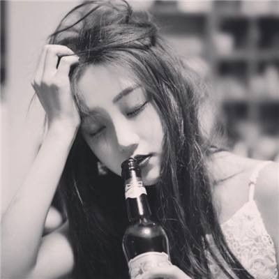 黑色系高级感头像女生伤感