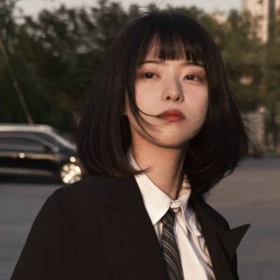 短发女头像闺蜜两张一对分开短发闺蜜头像一人一张很酷