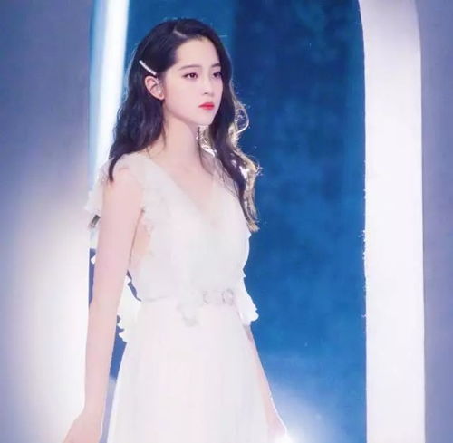 什么样的女生才称得上是班花这几个特点,中三个就可能是