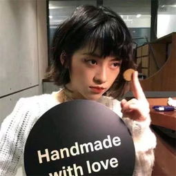 丧系女生头像别装作不在乎了,你眼睛里的喜欢都快溢出来了