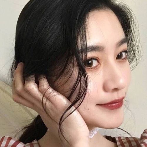 男生偷偷喜欢你,会情不自禁有这3种表现,丫头别装傻