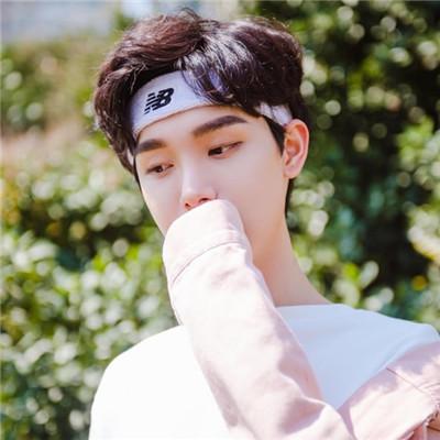 阳光的暖男专用网名陪在你身边可爱点