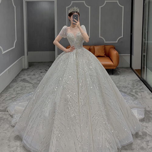 头像白色系不露脸婚纱女头像