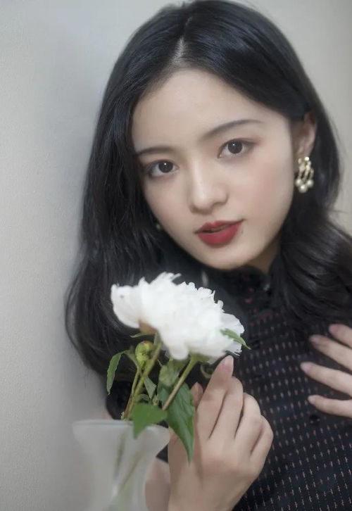 不炒作不营销,汉服圈的小姐姐生图和精修图美的一样自然