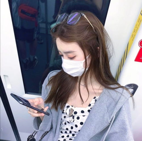 精致女生头像天冷加衣,注意保暖