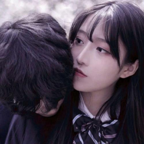 恭喜丫头,男生很介意3件事情,摆明认定你是他的女朋友