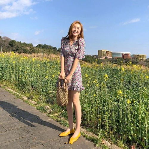日常穿搭9款韩系少女风夏日搭配,不仅时尚显瘦还减龄