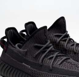 焦点瞩目yeezyboost350v2blackglow实物细节大赏