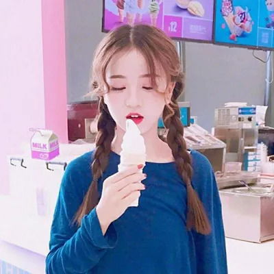 唯美忧郁蓝色系女生头像