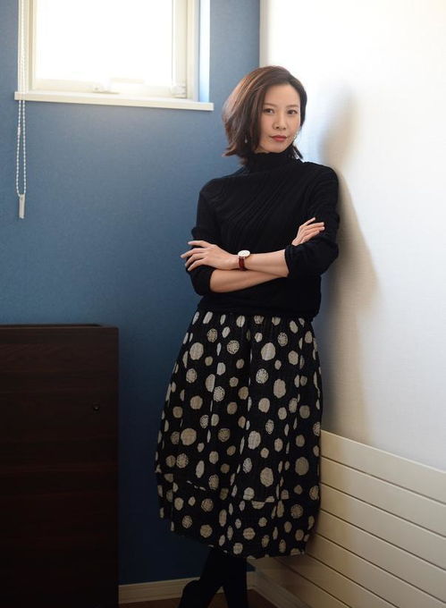 女人30岁后怎么穿简约高级又精致优雅的穿搭,学会美得很有尊严