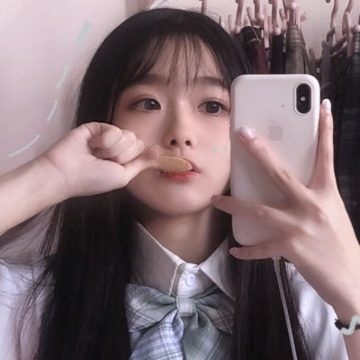 陆子初ins韩系微信女生头像