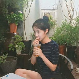 港风复古女生头像朦胧美