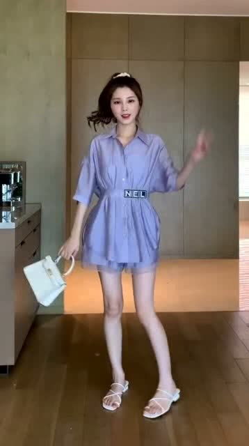 美女们,你们喜欢的紫色系穿搭来了