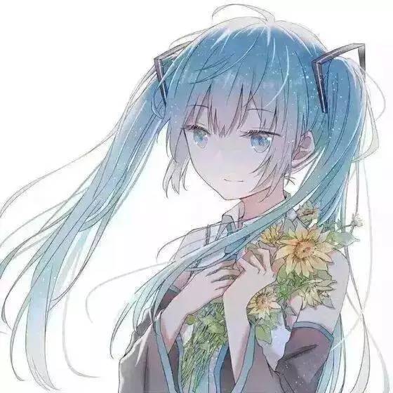 动漫男女生头像我的笑给了很多人,心却只给了你