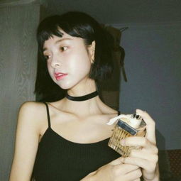 qq头像女生三人闺蜜头像一人一张2018等爱的人很多