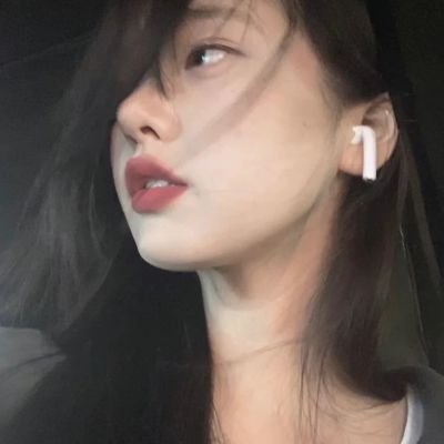 用绝对清醒理智去压抑不该有的情女生头像我要个性网