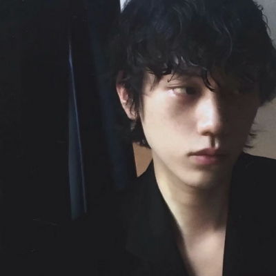ins高冷文艺范男头正午是长调的男生头像我要个性网