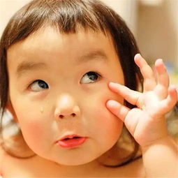 四岁小女孩丑萌火遍世界,你就是我要的傻丫头
