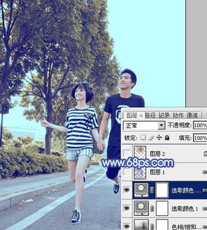 photoshop调出淡青色的情侣晨跑照片