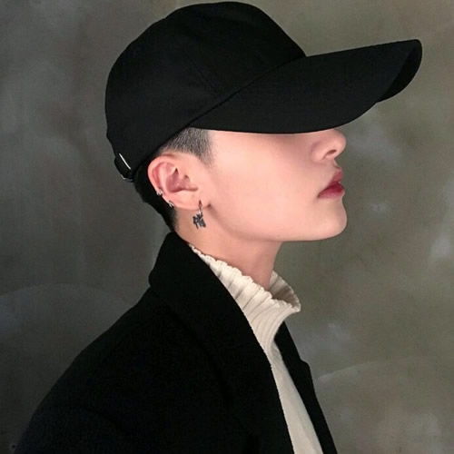 男生禁欲系高级感图片头像珠宝
