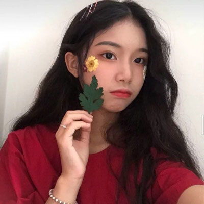 红色系女生头像可爱清新很酷女生头像图片
