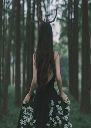 b型血双鱼座女,冲动敏感的高雅艺术家