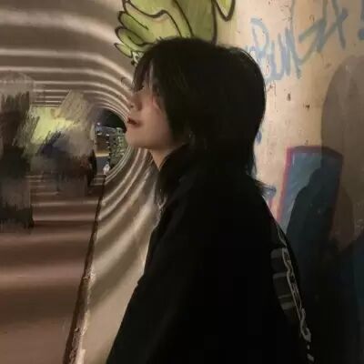 女生头像丧系日落跌进迢迢星野人间忽晚山河已秋