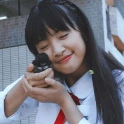 搞笑头像易烊千玺啊