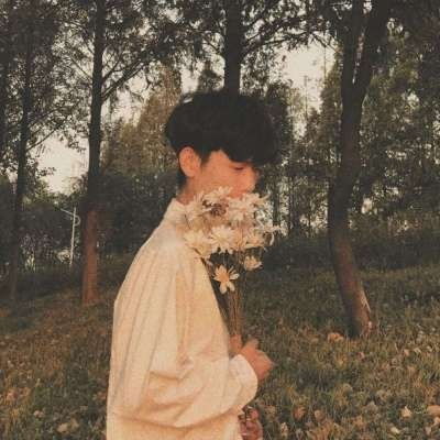 举花而来