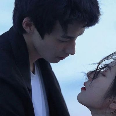 复古风头像双人热恋情侣好看不如早点睡梦里什么都有