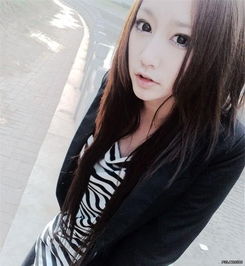 求此美女原图