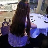 有没有类似这样的图片都要这种颜色系的背面的